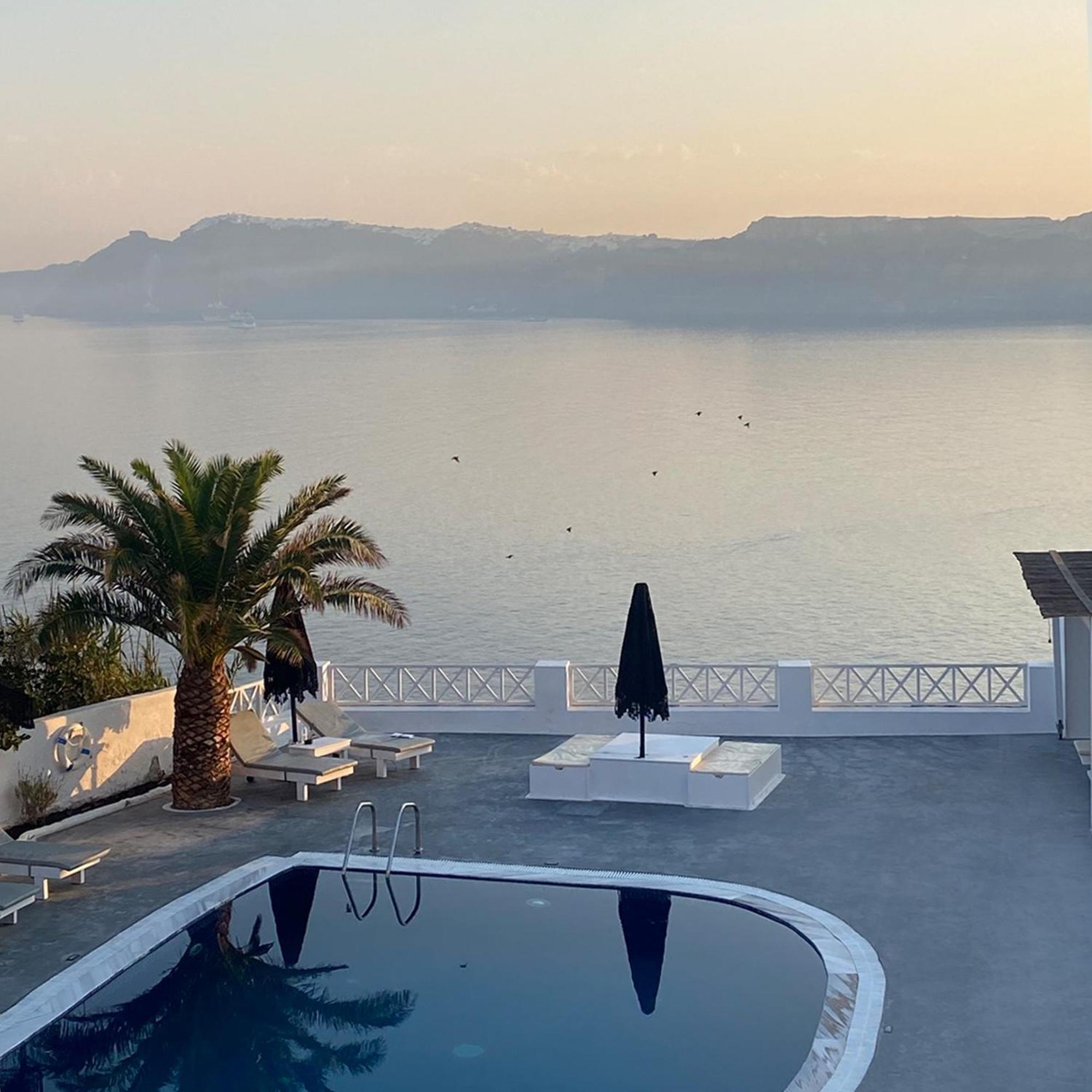 ホテル Santorini View Akrotírion エクステリア 写真